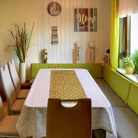 Rhoenblick, Kaltensundheim, Cleaning Included * Kaltensundheim